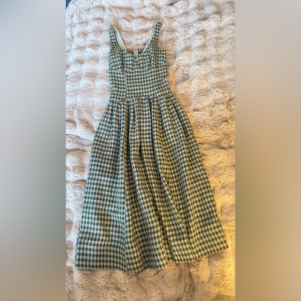 Reformation Roslyn Linen Dress in Cactus. Brand new without tags, never worn. - Picture 8 of 16